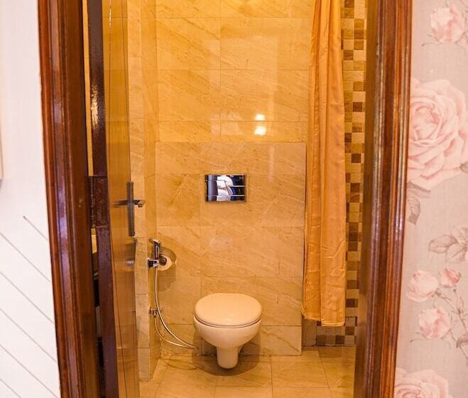 酒店 Montrose 11 Boutique