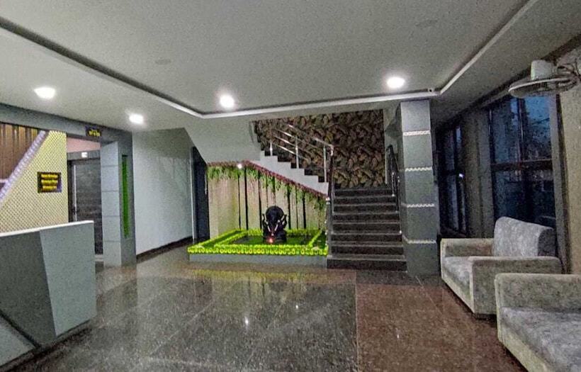 Отель Nirmalya Inn