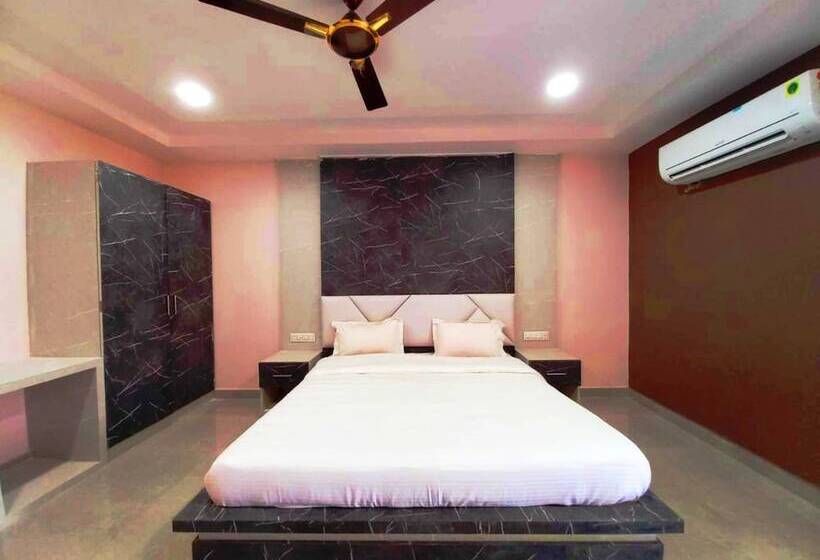 Отель Nirmalya Inn