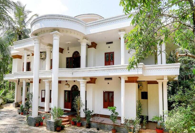 בית מלון כפרי Oyo Flagship Sreedevi Garden