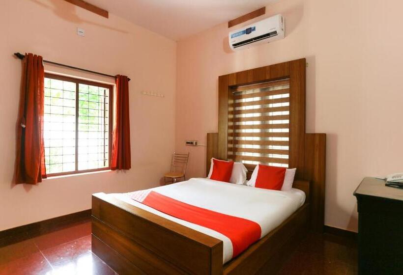 בית מלון כפרי Oyo Flagship Sreedevi Garden