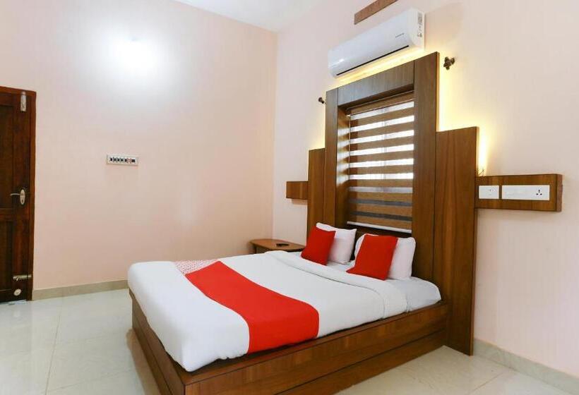 בית מלון כפרי Oyo Flagship Sreedevi Garden