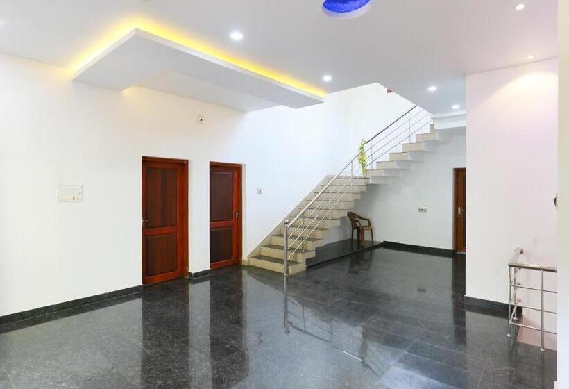 בית מלון כפרי Oyo Flagship Sreedevi Garden