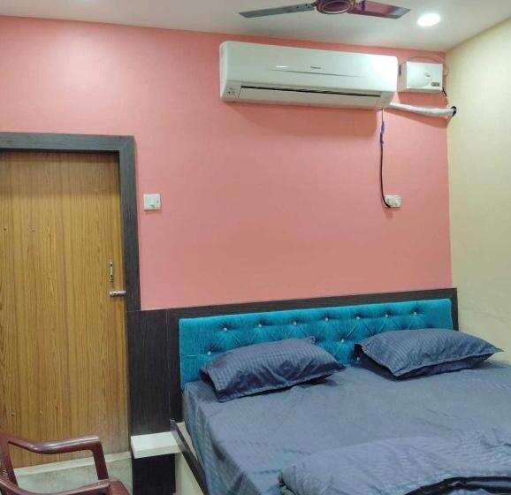 Отель Oyo Flagship The Residence Inn