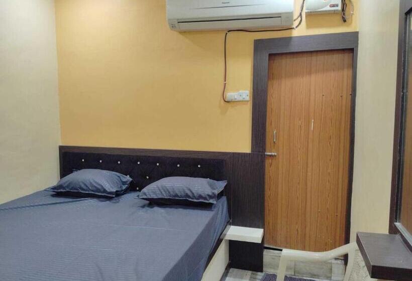 Отель Oyo Flagship The Residence Inn