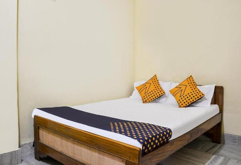 Отель Oyo Flagship The Residence Inn