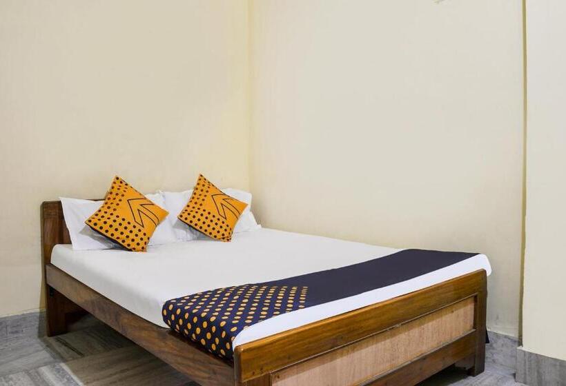 Отель Oyo Flagship The Residence Inn