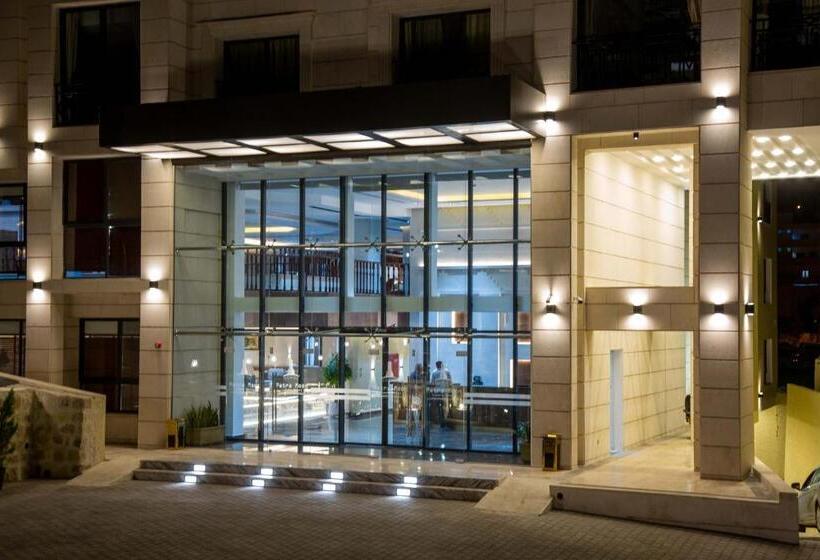 هتل Petra Moon Luxury