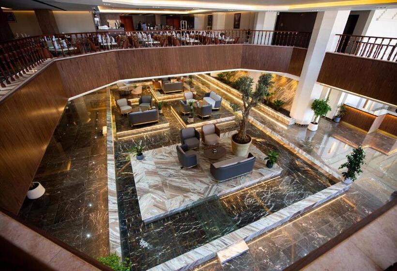 هتل Petra Moon Luxury