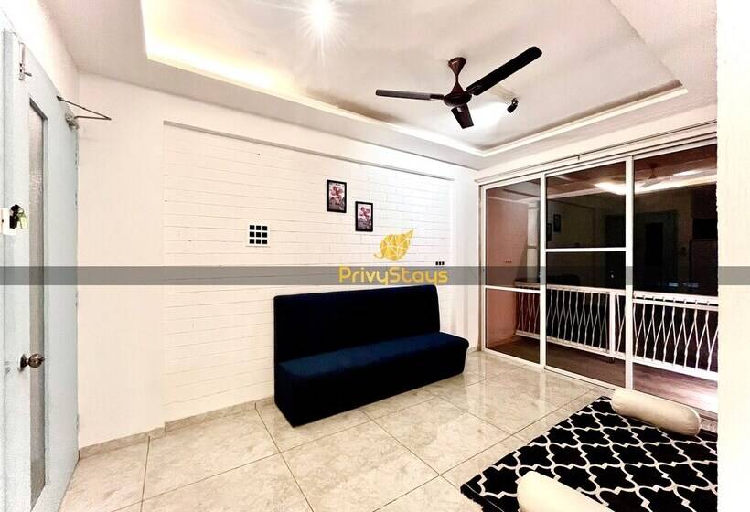 בית מלון כפרי Privystays St. Ricky S Apartment