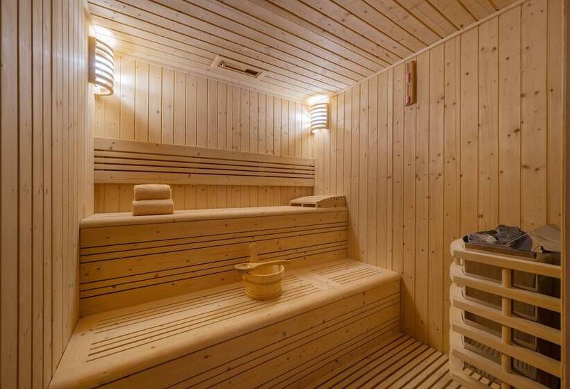 هتل Riviera Rayhaan By Rotana Doha