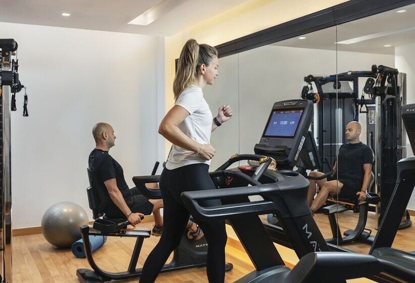 هتل Riviera Rayhaan By Rotana Doha