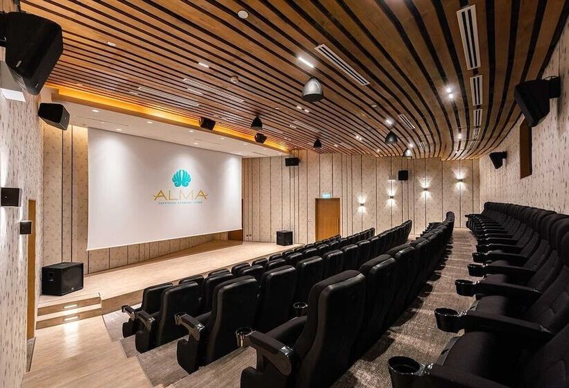 هتل Rose Lanescape Hanoi