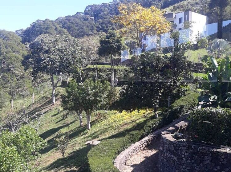 فندق ريفى Auberge Valaisanne