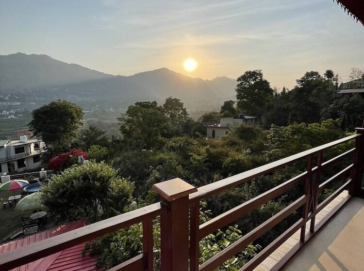 فندق Sangita Resorts Naukuchiatal