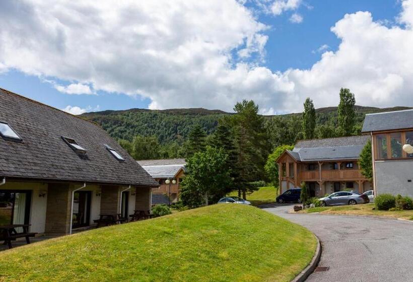 בית מלון כפרי Scandinavian Village Ltd