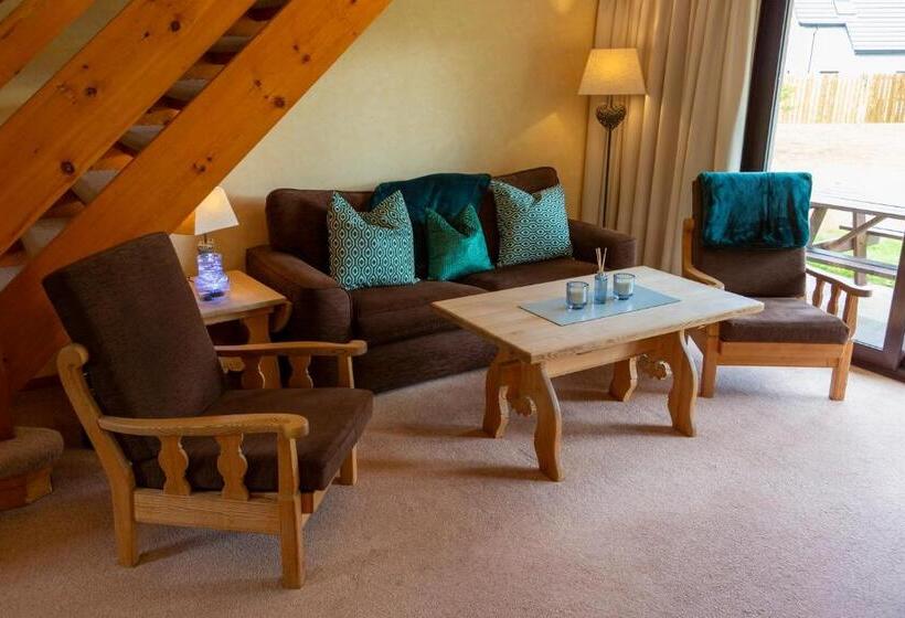 בית מלון כפרי Scandinavian Village Ltd