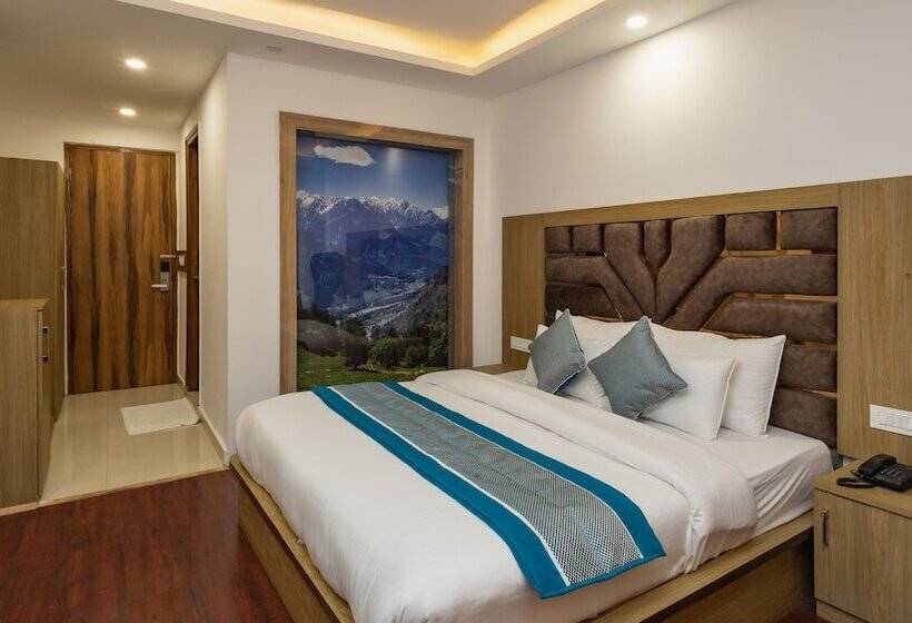 هتل Snow White Regency, Manali