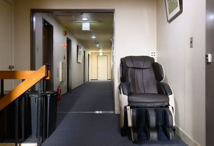 בית מלון כפרי Tabist Business Toyama Urban