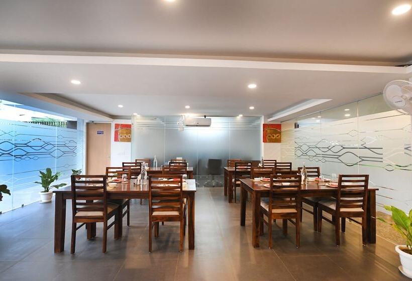 ホテル The Altruist Business Stays, Dlf Phase 3