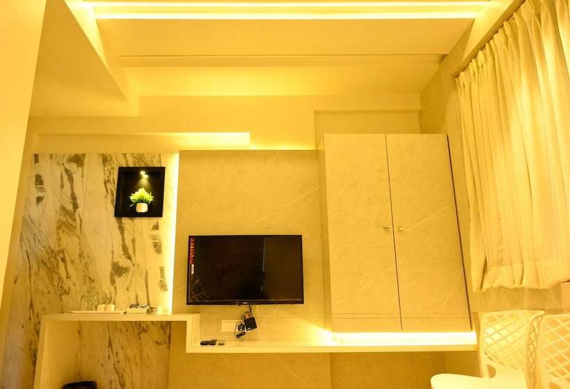 فندق The Dorm Inn