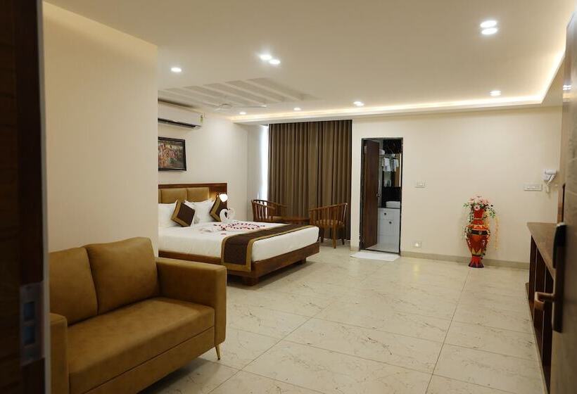 Отель The Godavari Gokarna