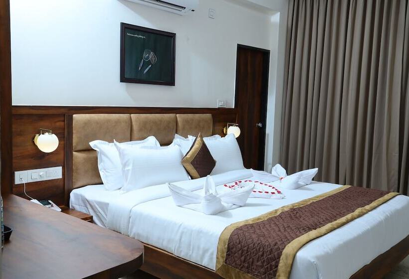 Отель The Godavari Gokarna