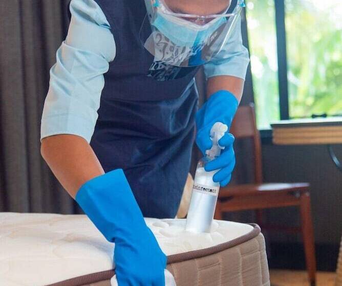 هتل The Henry Resort Dumaguete