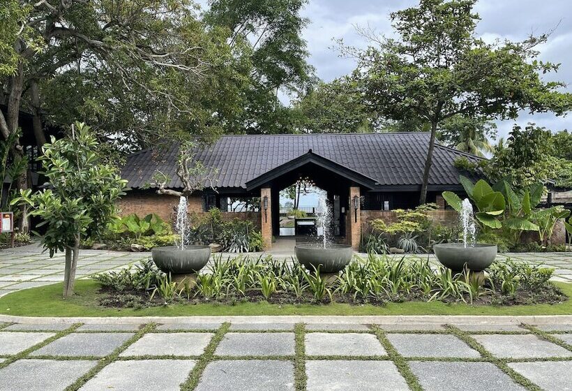 هتل The Henry Resort Dumaguete