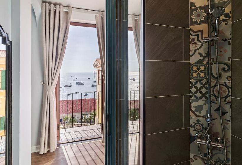 هتل Times Corner Sorrento Boutique