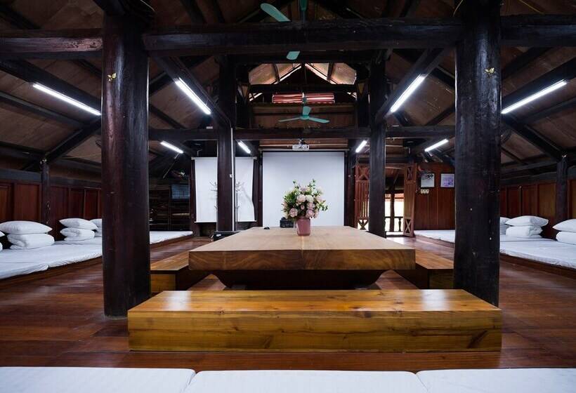 هتل Truc An Village