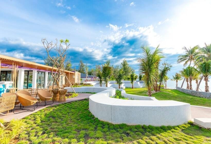 هتل Ttc Van Phong Bay Resort