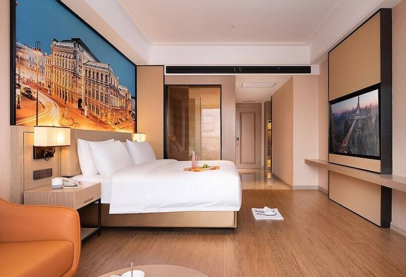 فندق Venus International