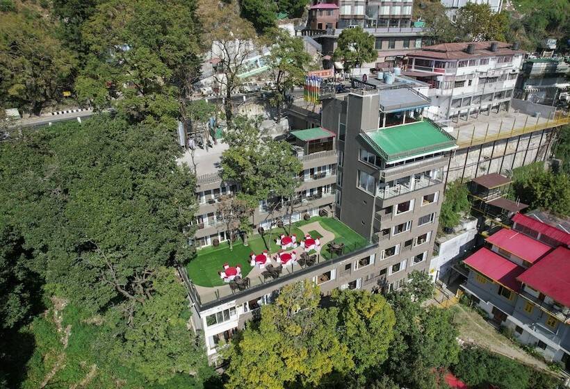 בית מלון כפרי Yashshree Mussoorie Mall Road