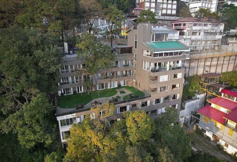 בית מלון כפרי Yashshree Mussoorie Mall Road