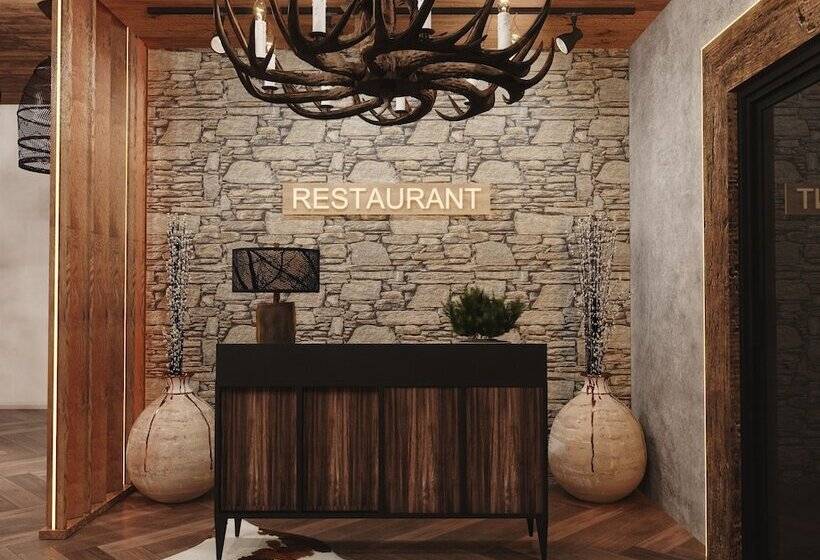 Kashmir Wellness & Spa Hotel Adults Only