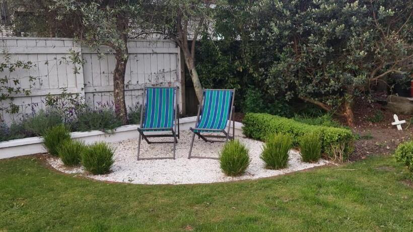 Morning Bloom Cottage Bed And Breakfast