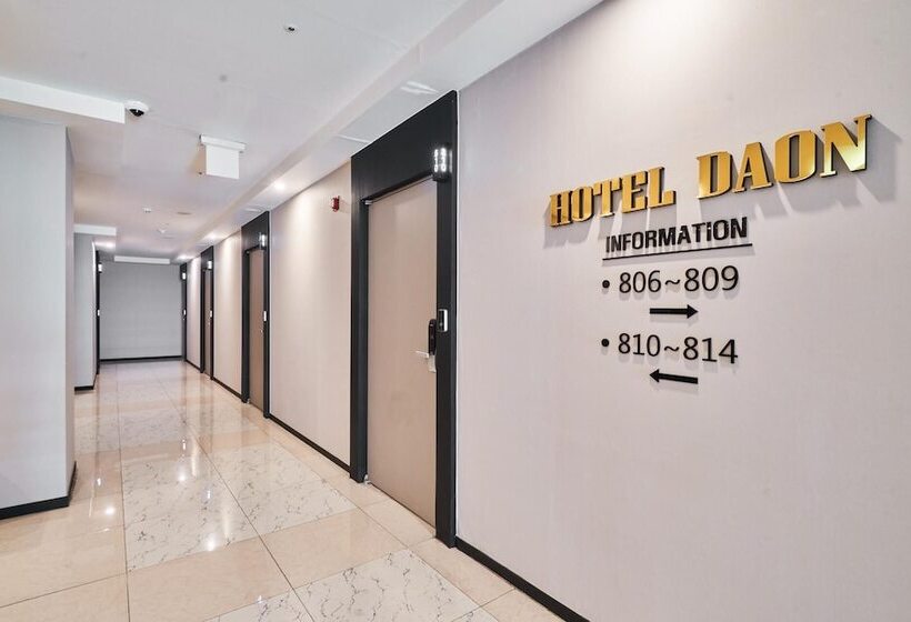 모텔 Changwon Bonggok Dong Hotel Daon