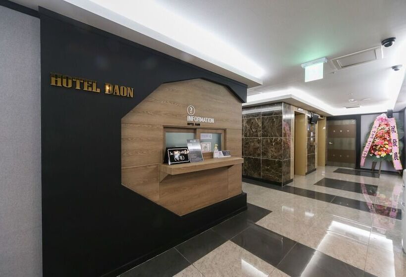 모텔 Changwon Bonggok Dong Hotel Daon