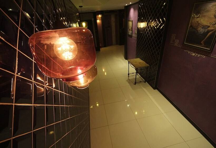 Motel Changwon Haryeon Design