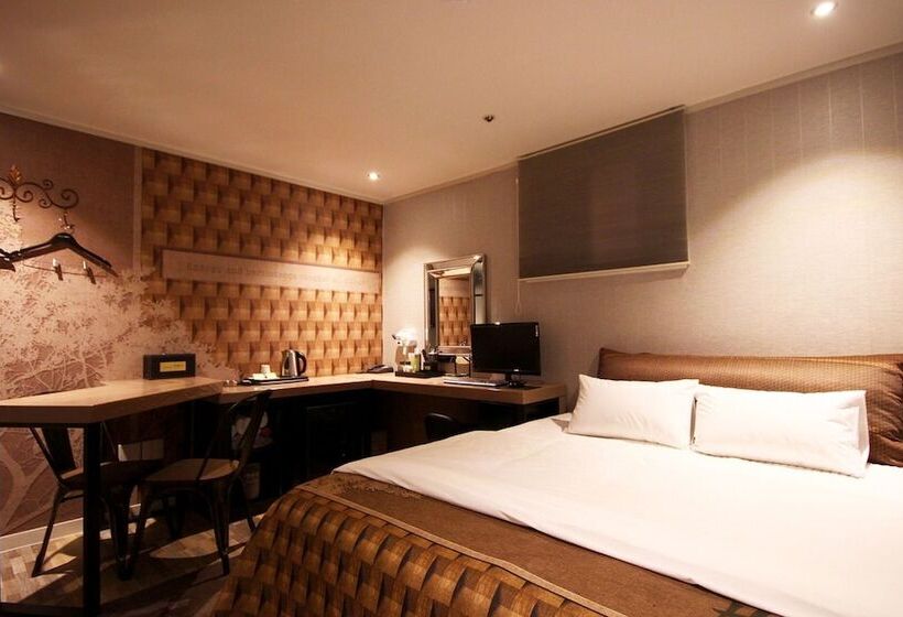 Motel Changwon Haryeon Design