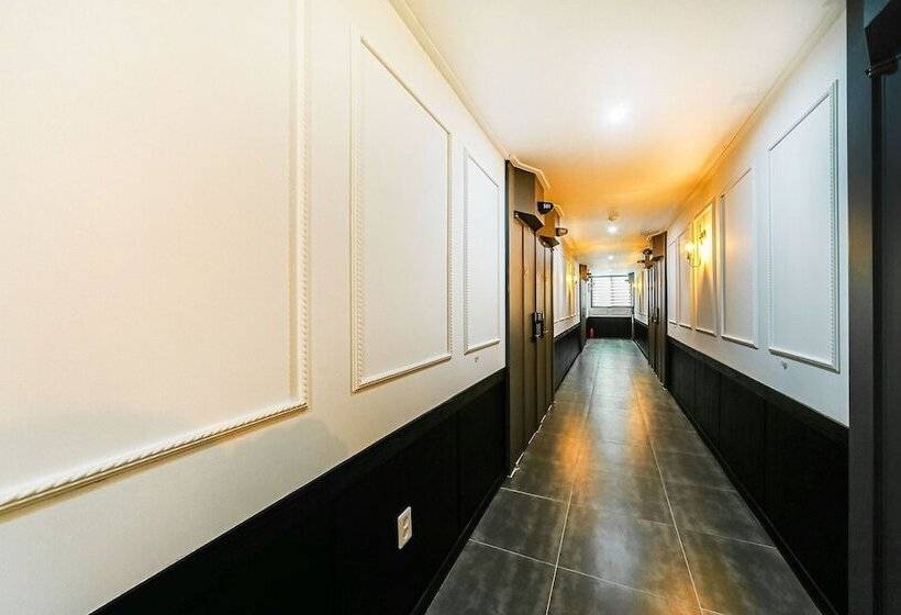 Motel Changwon Myeongseodong Hotel Andante