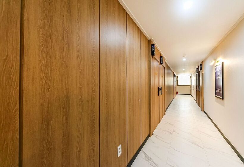 Motel Changwon Myeongseodong Hotel Andante