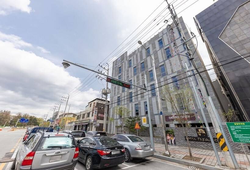 모텔 Cheongju French Code