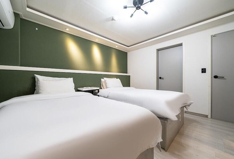 모텔 Danyang Hotel Dozen