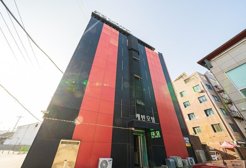 모텔 Gangneung Cabin