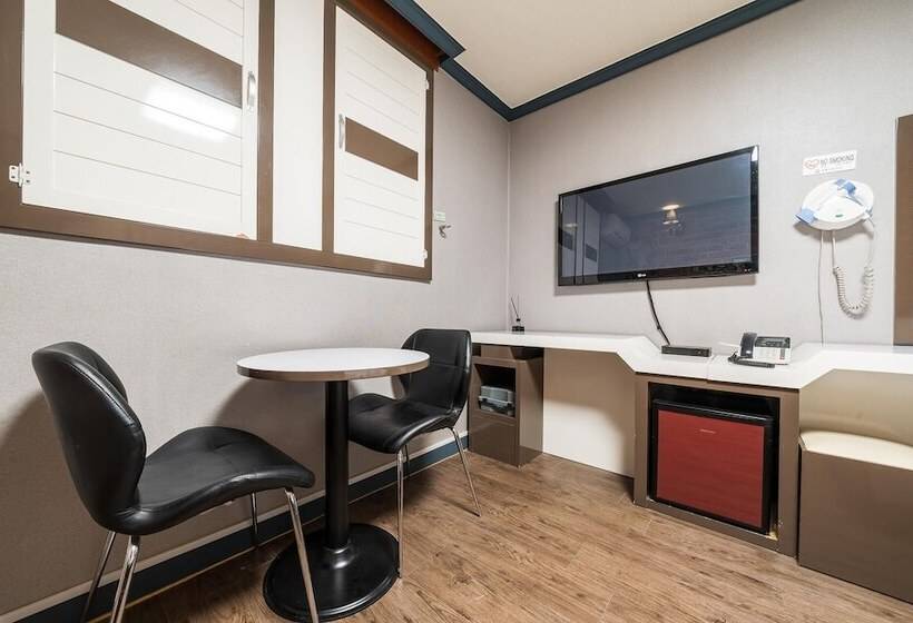 모텔 Gangneung Cabin