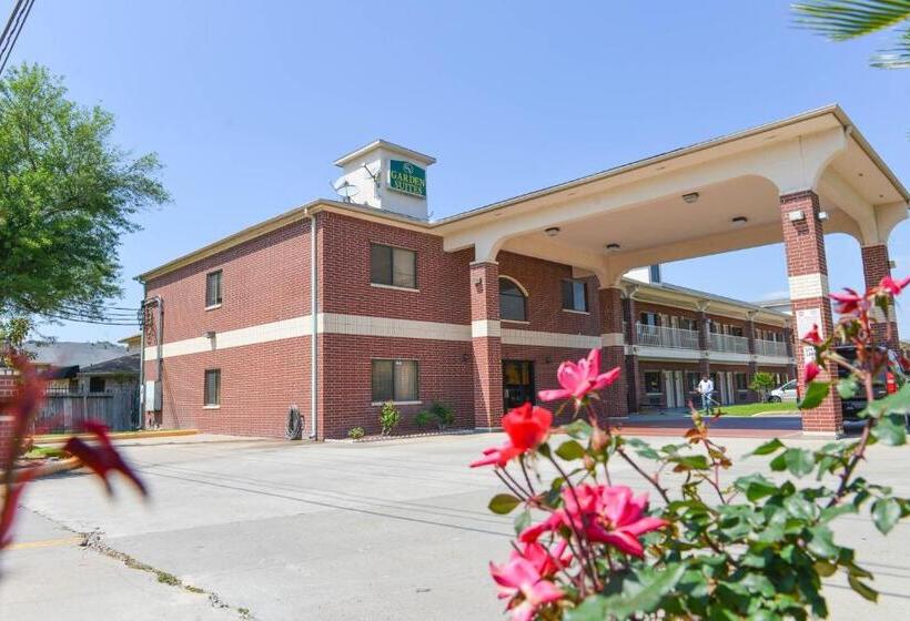 汽车旅馆 Garden Suites