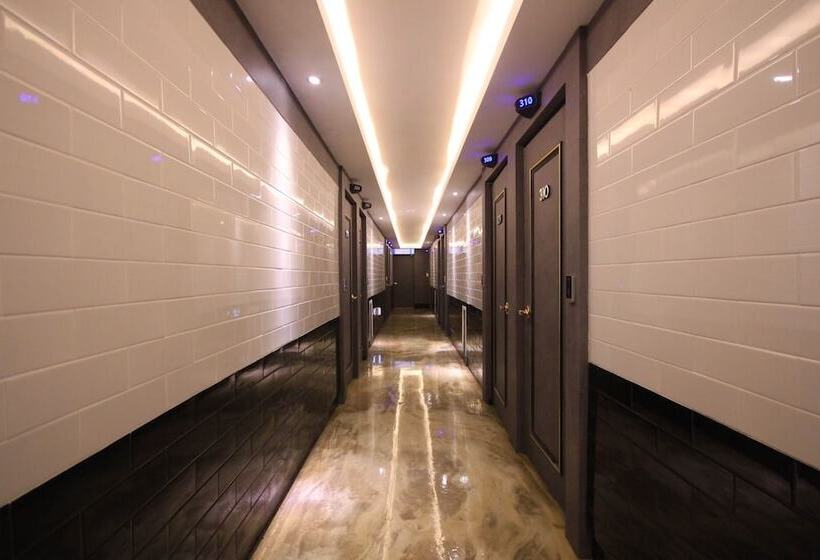 모텔 Gumi Wonpyeong Dong Hotel Khan