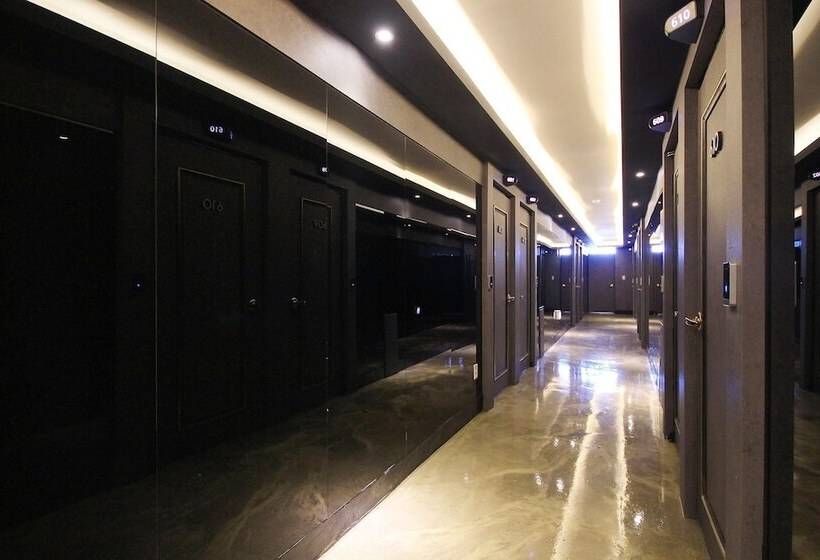 모텔 Gumi Wonpyeong Dong Hotel Khan